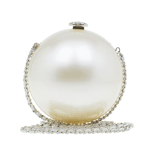 chanel pearl round bag